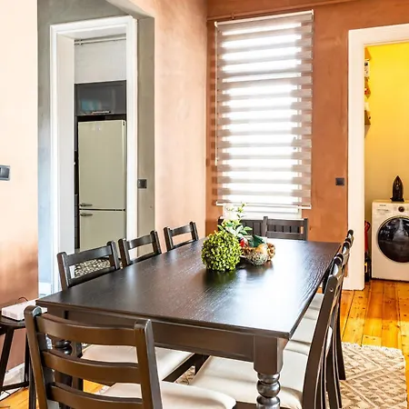 Charming Rustic 2bd2bath Heart Of Taksim! #364 * איסטמבול