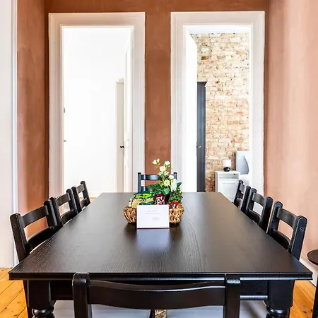 Charming Rustic 2bd2bath Heart Of Taksim! #364 דירה *