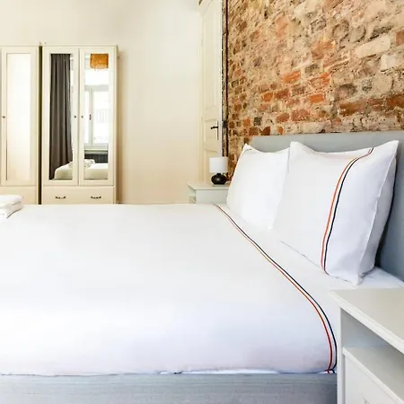 Charming Rustic 2bd2bath Heart Of Taksim! #364 דירה *