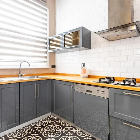 Charming Rustic 2bd2bath Heart Of Taksim! #364 איסטמבול